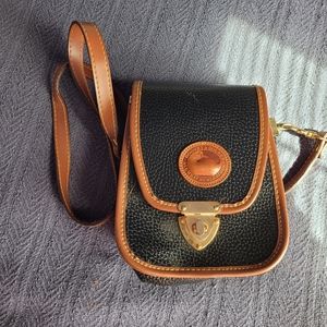 Vintage Dooney and Bourke Crossbody Bag